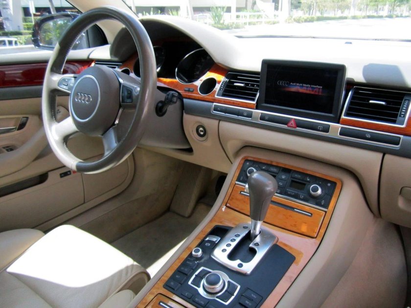 Ауди а8 Лонг 2004