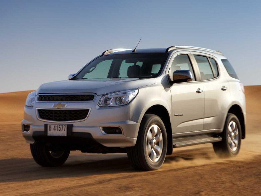 Chevrolet trailblazer 2