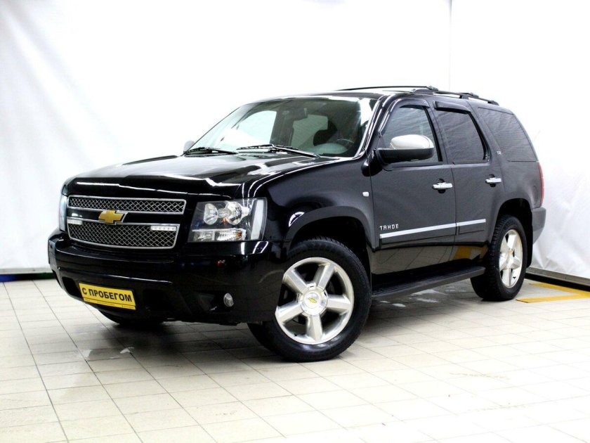 Chevrolet Tahoe Black 2011