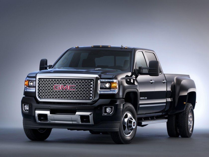 GMC Sierra 3500 HD Denali