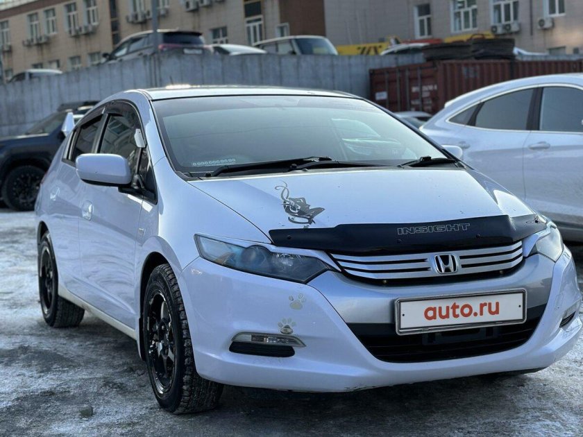 Honda Insight автомобиль