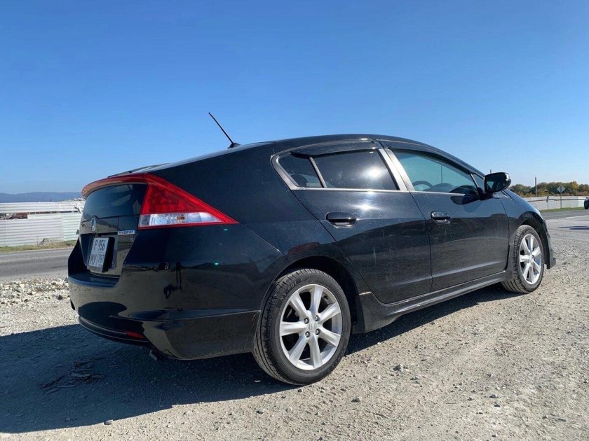 Хонда Инсайт 2009 года