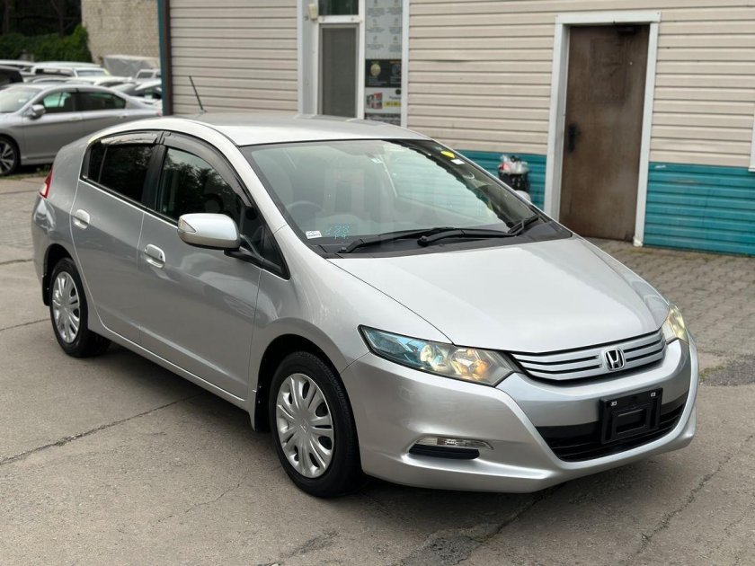 Хонда Инсайт 2011