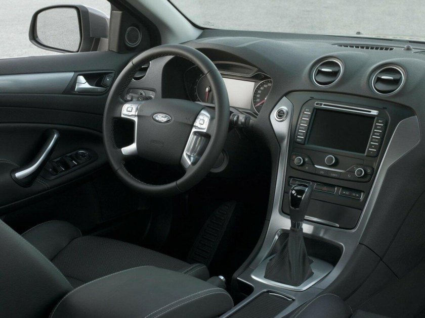 Ford Mondeo 4 салон