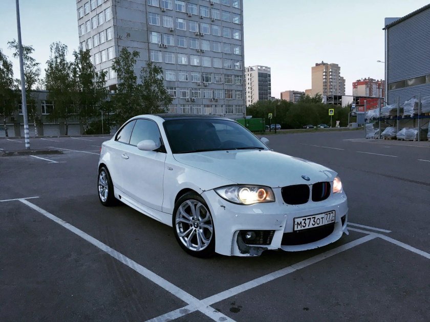 Купить БМВ 1 серии в Краснодарском крае на авито