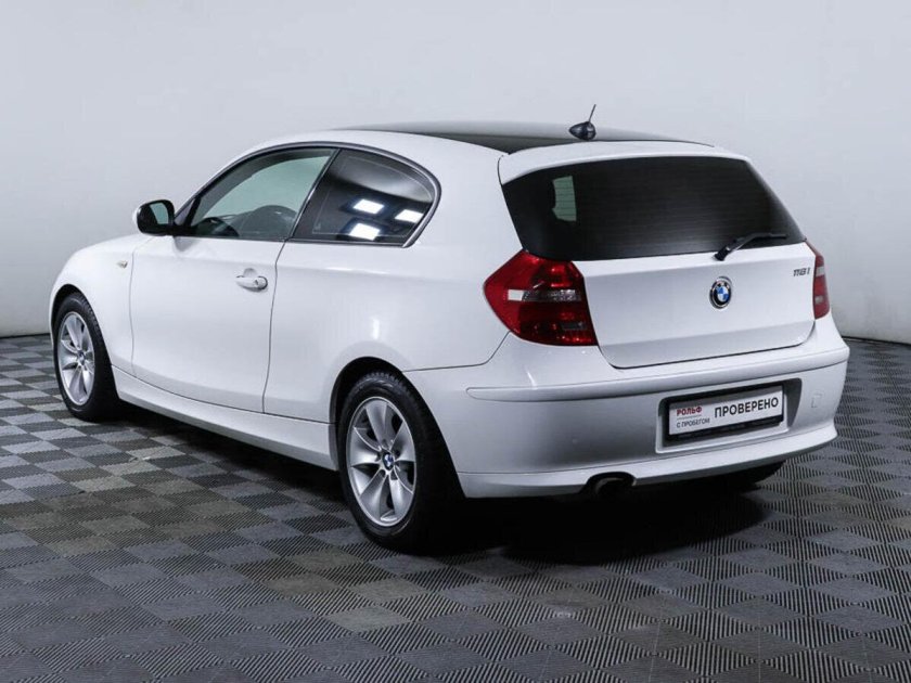 БМВ 1 серии 2011