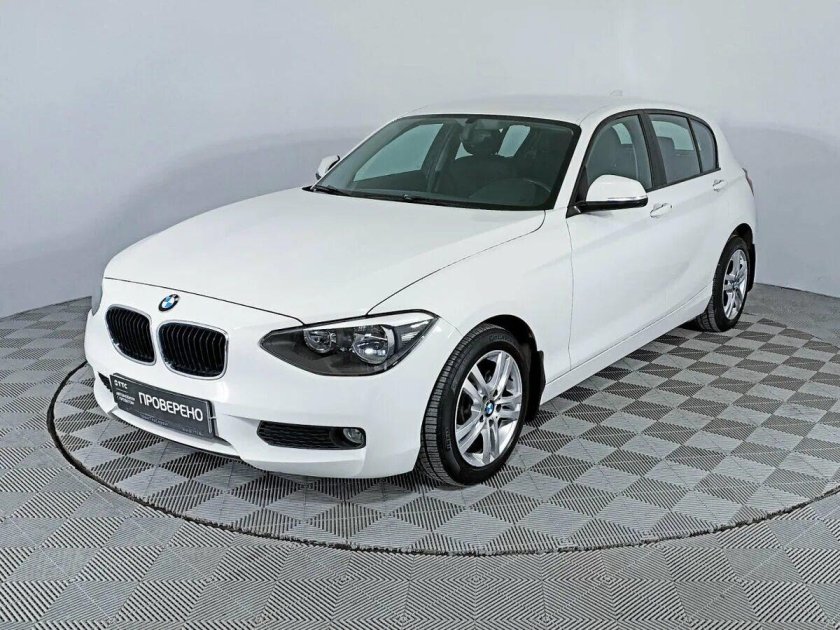 BMW 116i f21