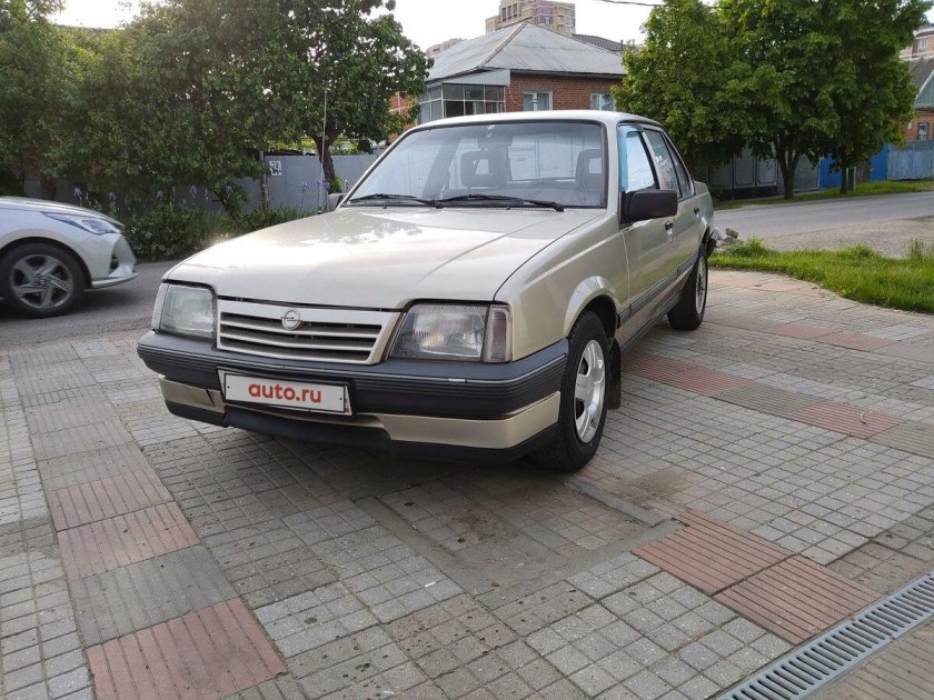 Opel Ascona 1.6 MT, 1987