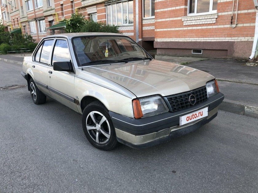 Opel Ascona 1.6 MT, 1987