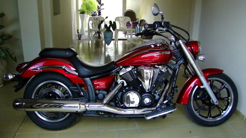 Yamaha XVS 950 Midnight Star