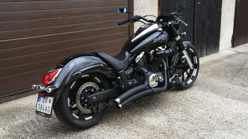 Yamaha XVS 950 Midnight Star