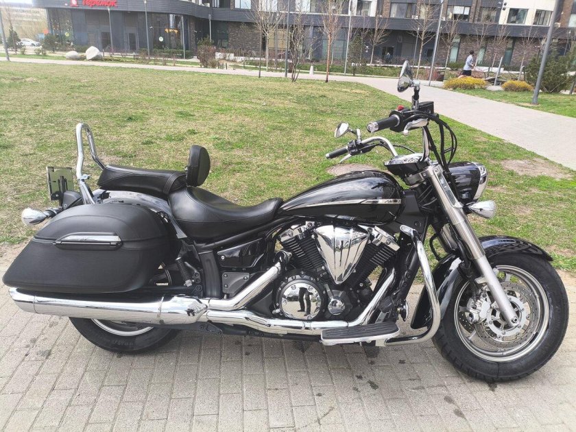 Ямаха роад стар 1300