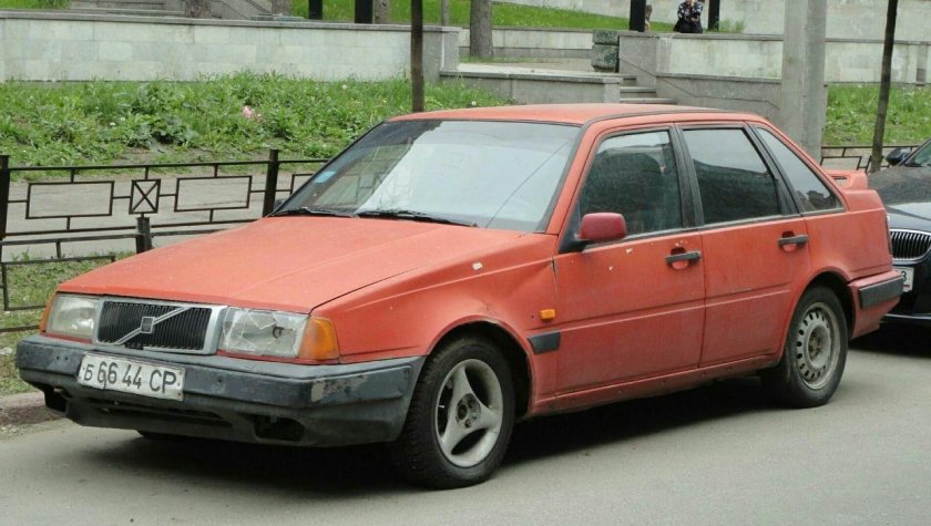 Volvo 440 i