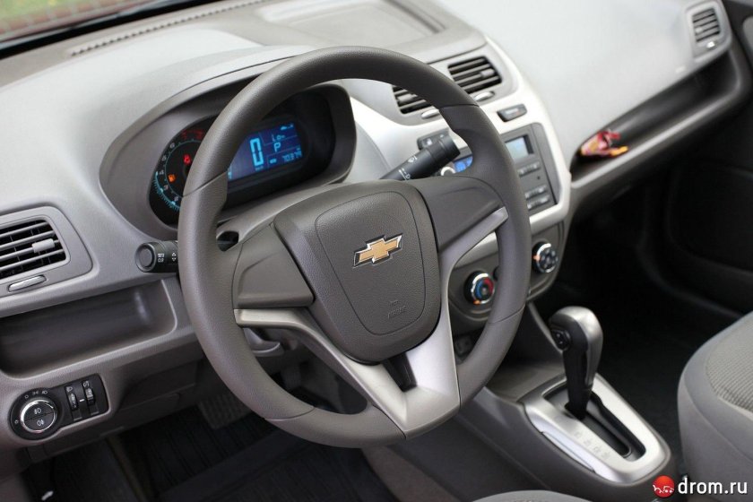 Cobalt Chevrolet 2013 салон