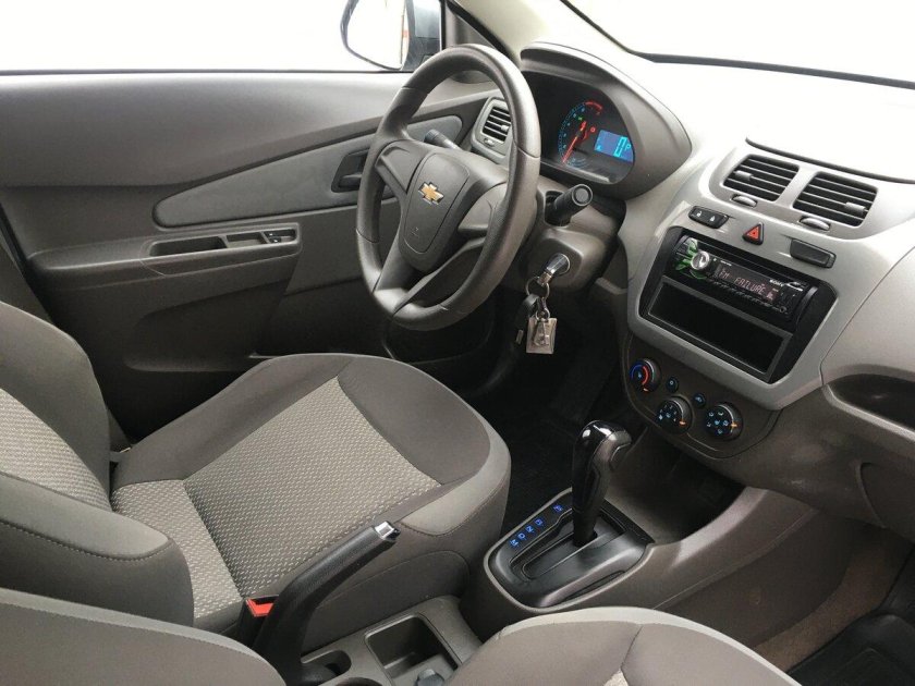 Cobalt Chevrolet 2013 салон