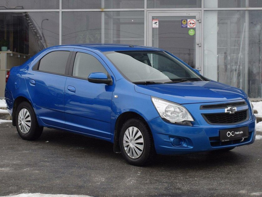 Chevrolet Cobalt 2013 синий