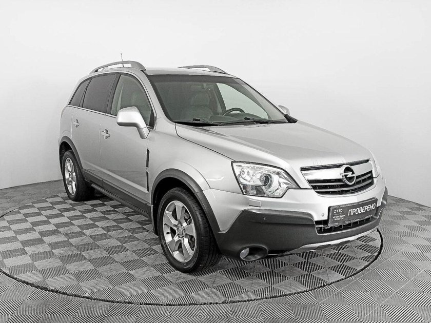Опель Антара 2009 белый