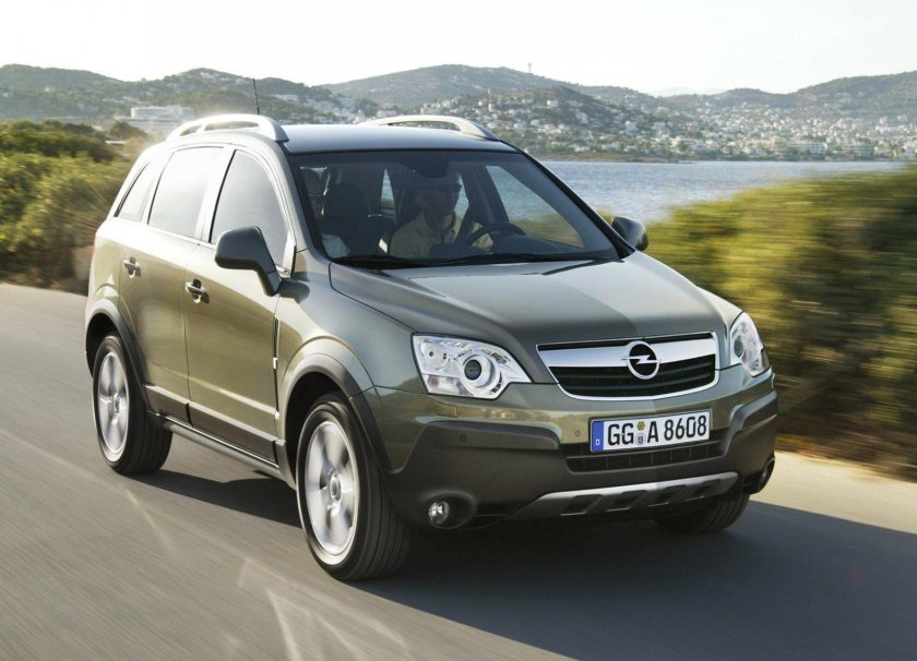 Внедорожник Опель Антара