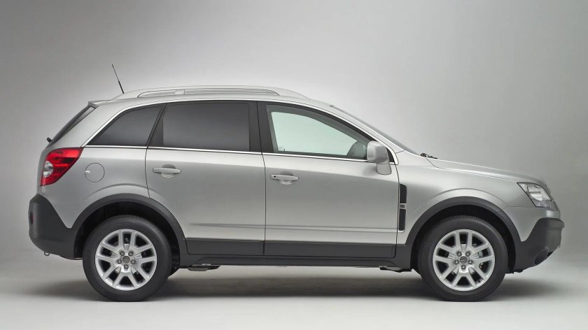Opel Antara 1