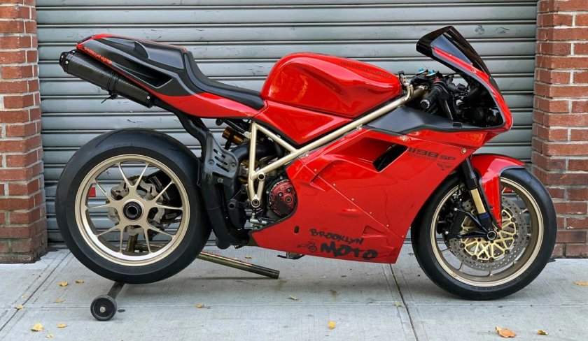 Ducati мотоцикл