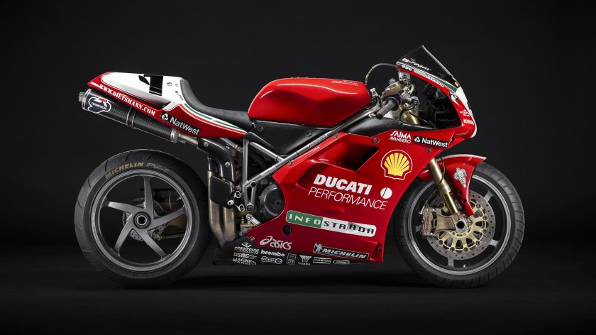 Ducati v 4