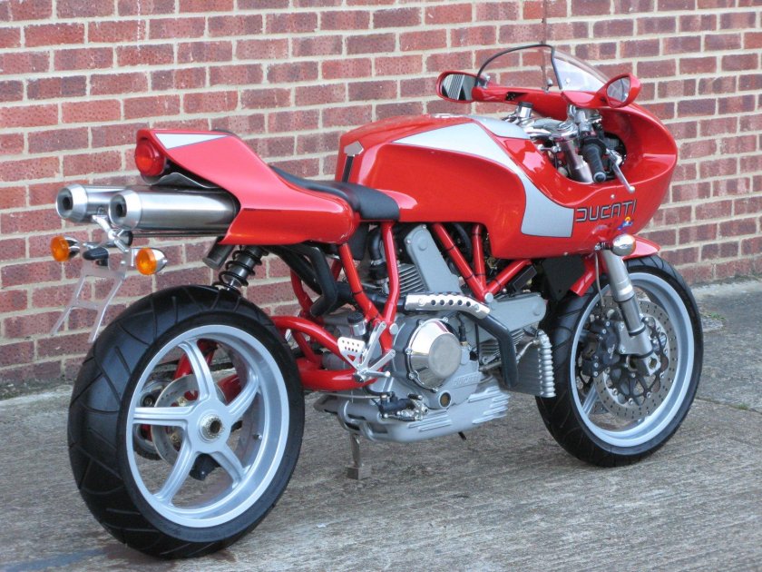 Ducati mh900e