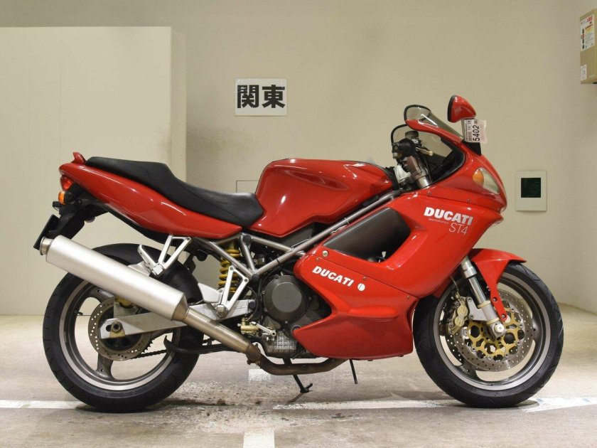 Ducati st4