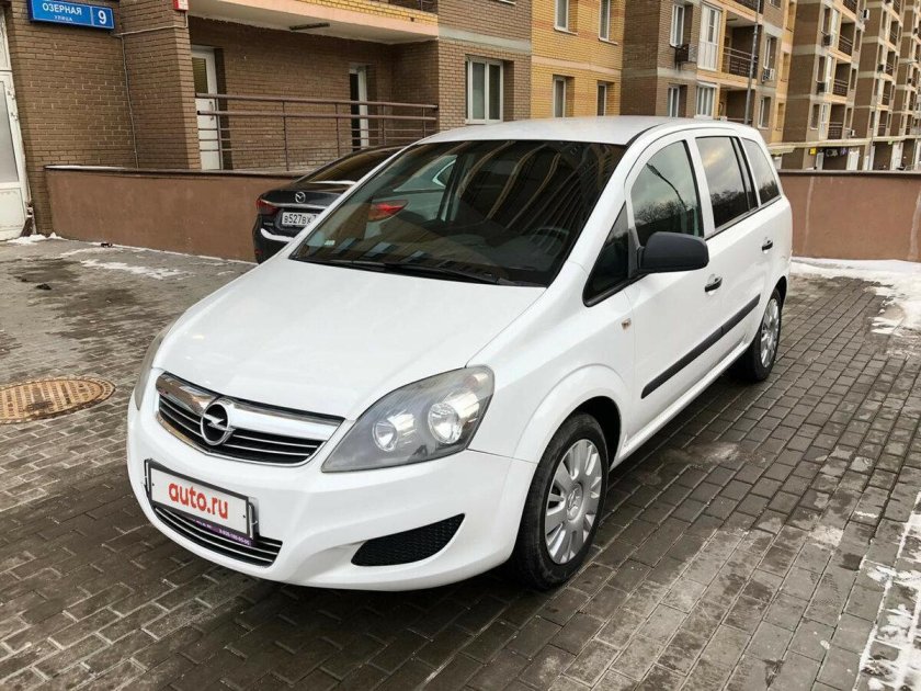 Opel zafira 2013