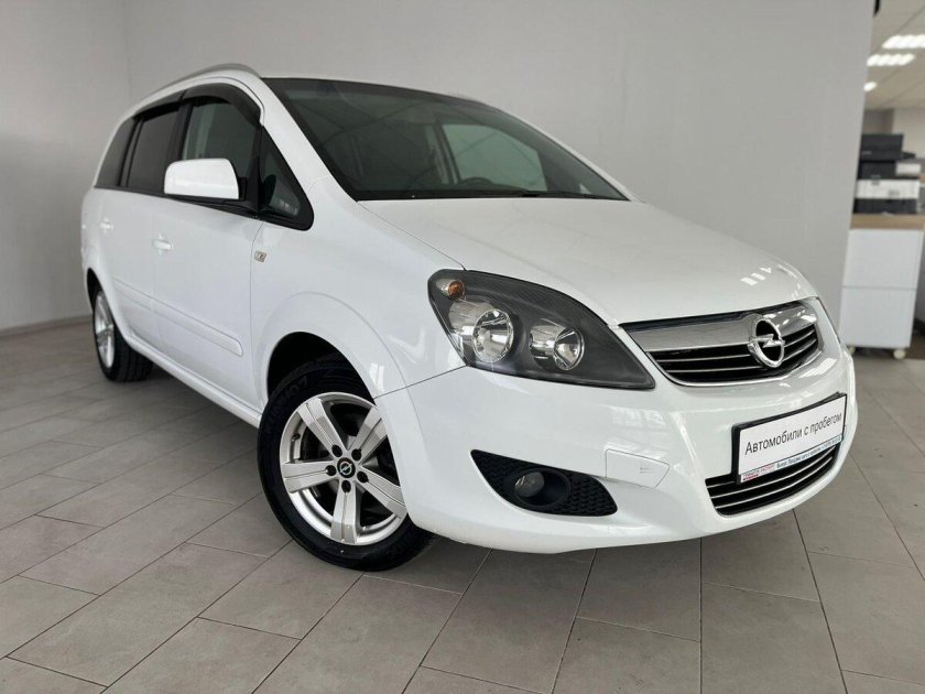 Opel zafira 2012