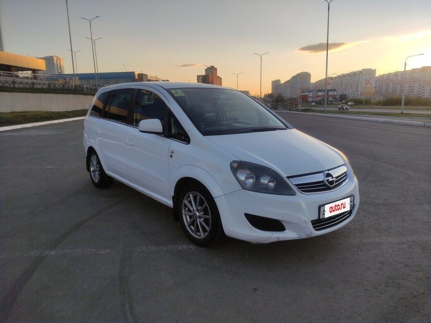 Opel zafira 2011