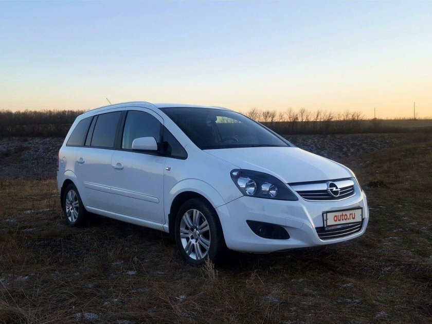 Опель Зафира 2012