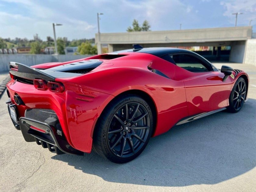 Ferrari sf 90 stradale