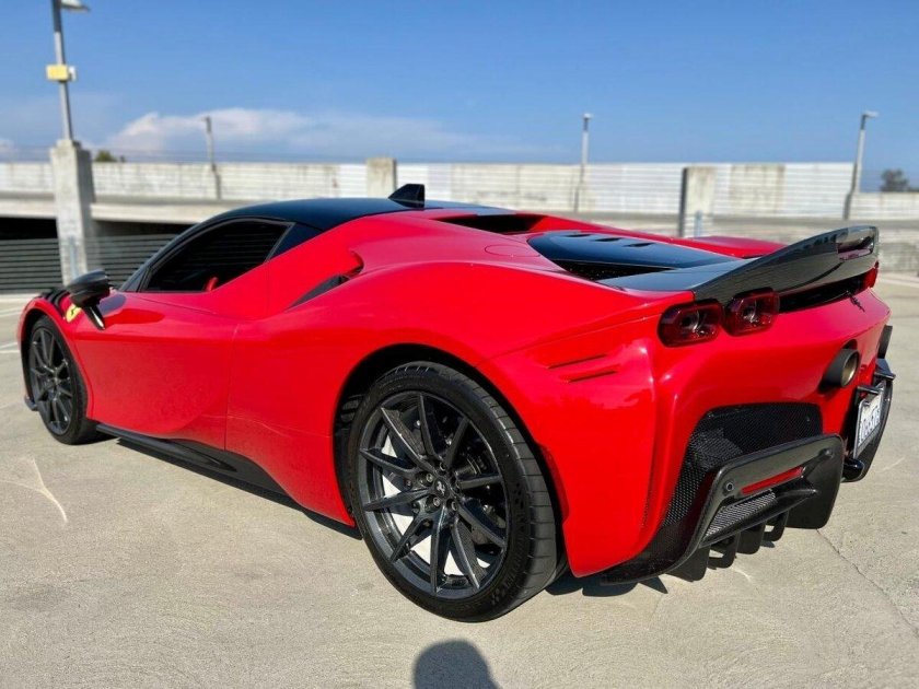 Феррари sf90 stradale