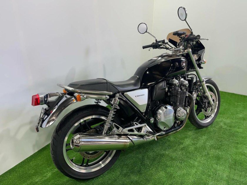 Honda cb1100
