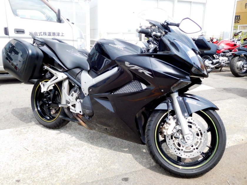 Хонда 800 кубов