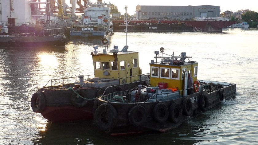 Машина на буксире