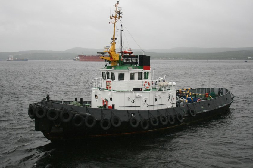 Буксир толкач морской