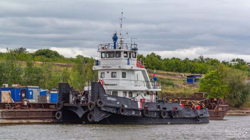 Баржа Персей