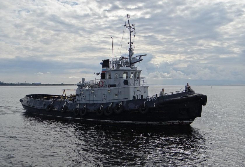 Буксир проекта 498