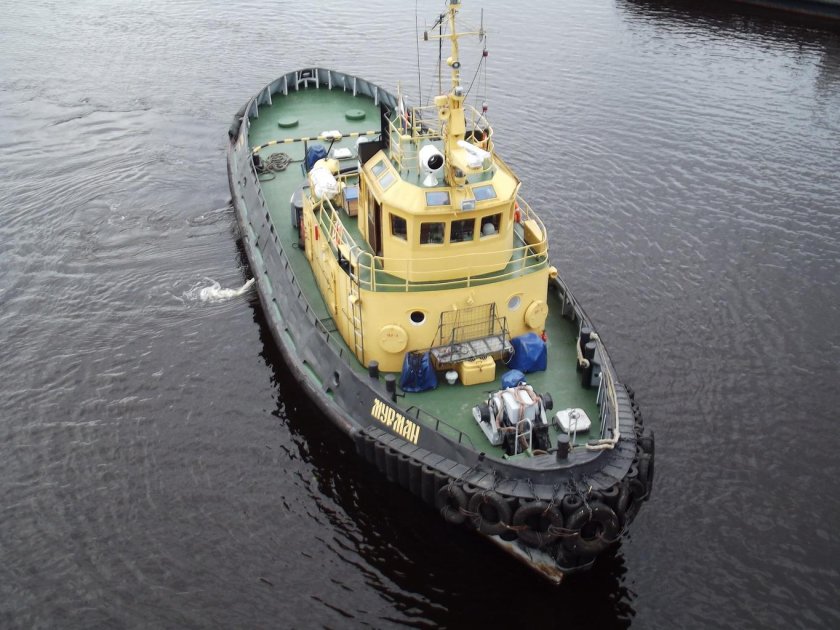 Буксир проект 498 "Сатурн"