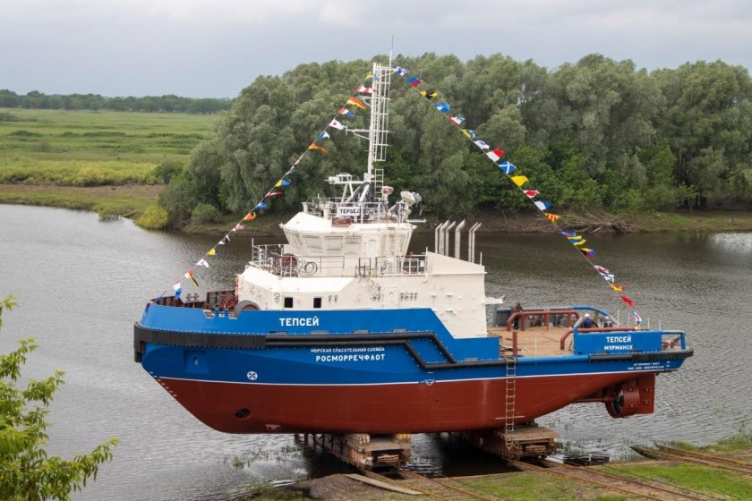 Буксир спасатель Ильин