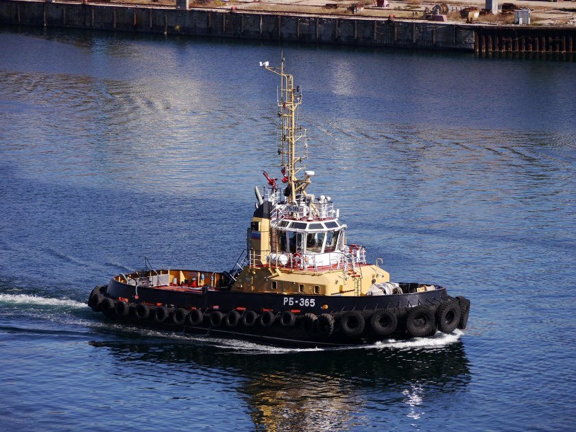 Рейдовый буксир 90600