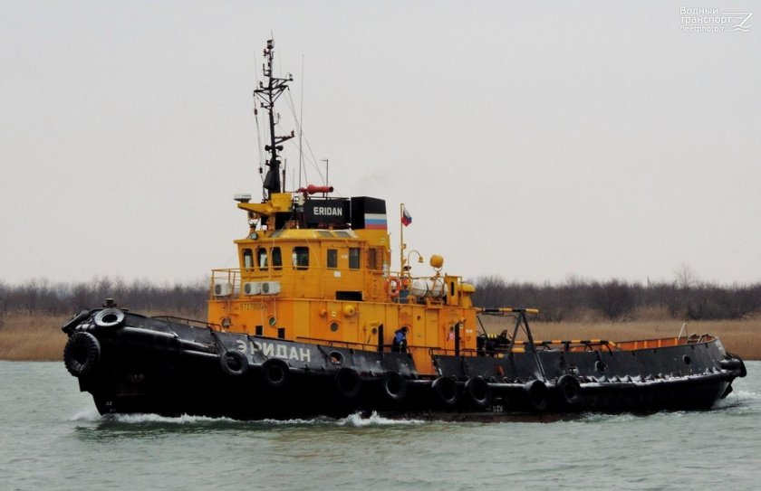 Буксир толкач портовый