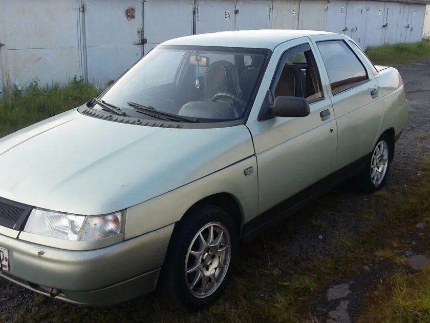 ВАЗ Lada 21103