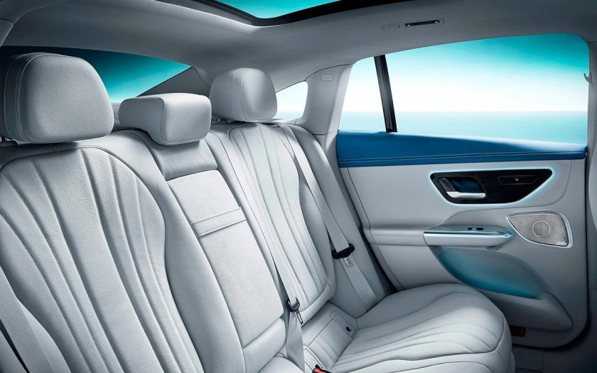 Mercedes-Benz eqe 350