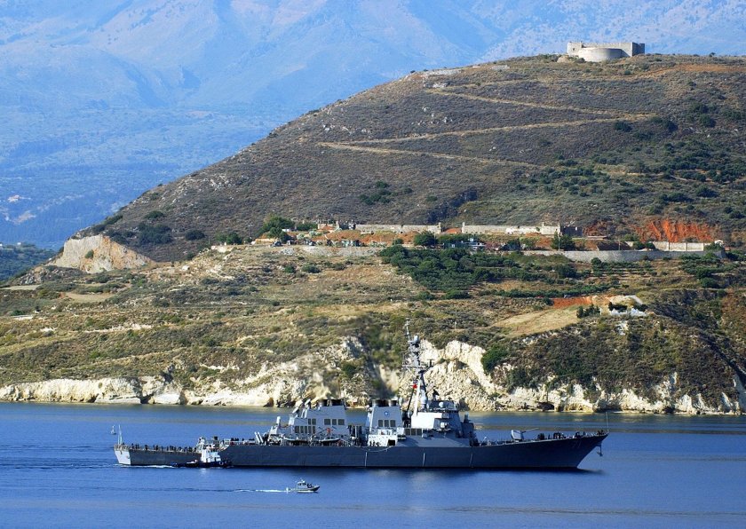 Фото 1989 год Севастополь заход американских эсминцев в бухту