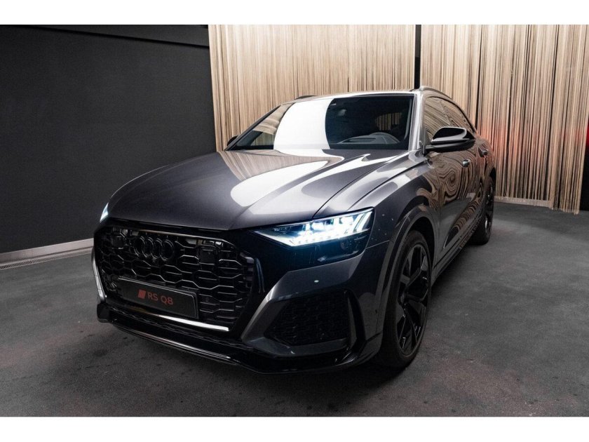 Новый Audi q8 2022
