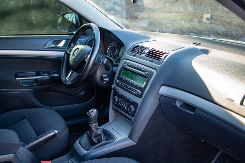 Шкода Октавия интерьер