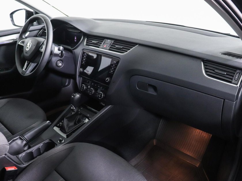 Шкода октавия а 7 рестайлинг салон