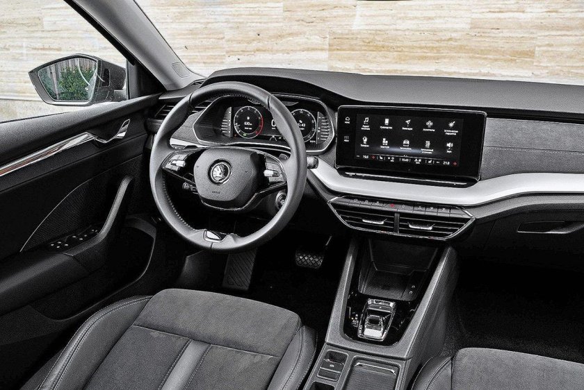 Шкода Октавия 2021